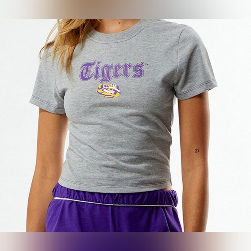 NWOT LSU Girls T-shirt. Large Junior Size